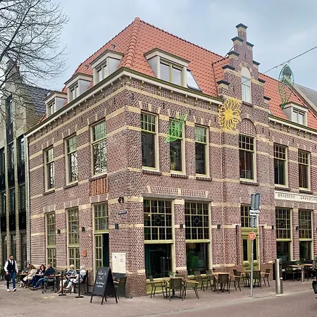 Hotspot 81 Apartamento *